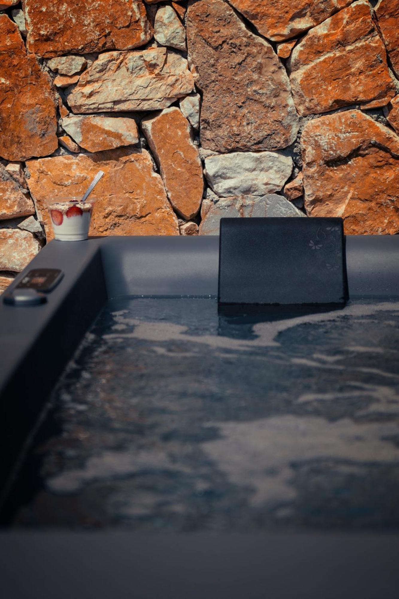 Ninemian Suites Syros 에르무폴리 외부 사진