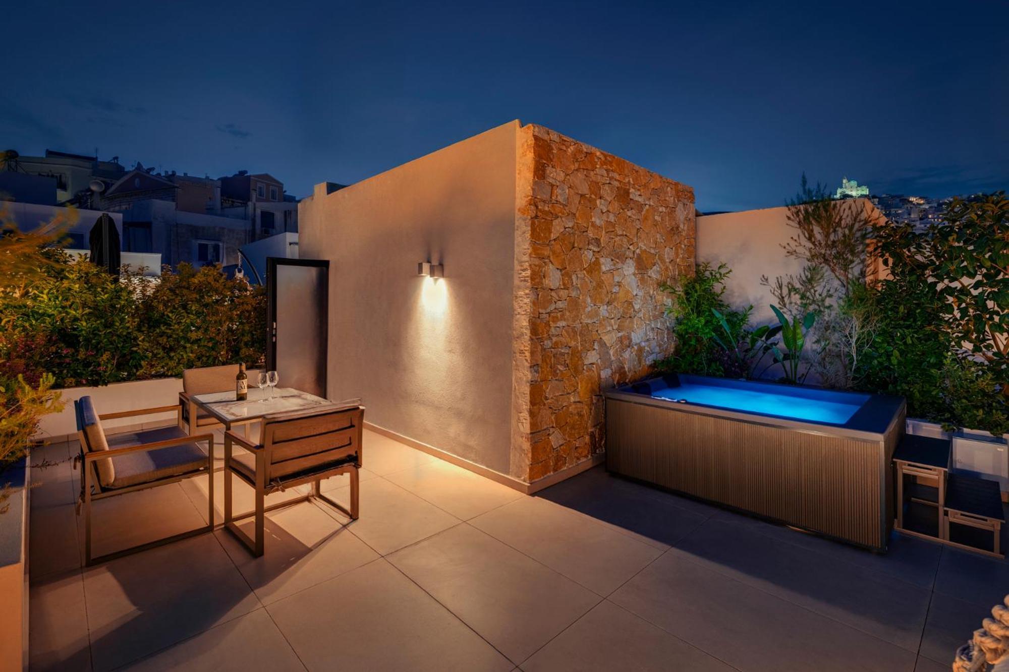 Ninemian Suites Syros 에르무폴리 외부 사진